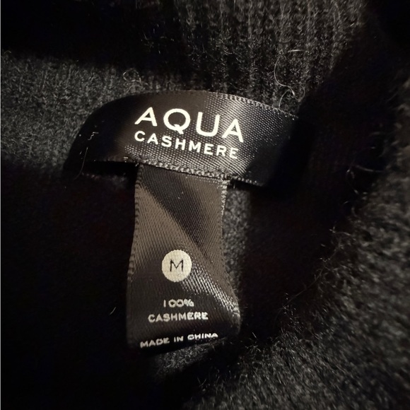 Aqua 100% Cashmere Black Sweater NWOT - Picture 2 of 4